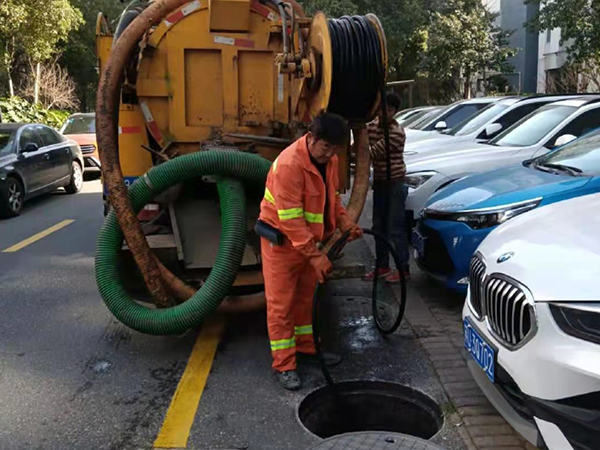 城北排污管道清淤
